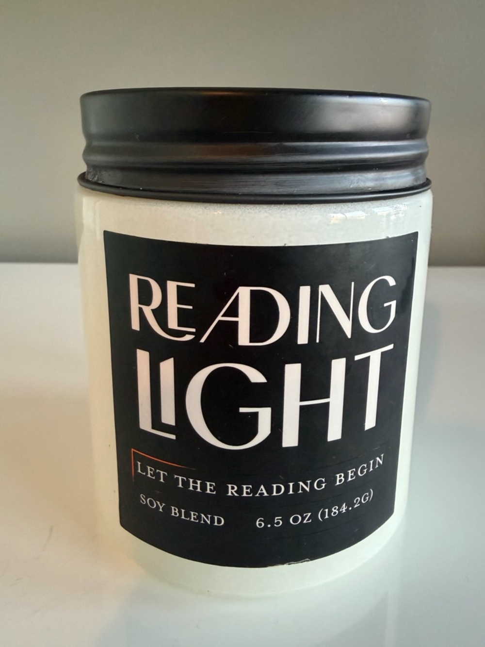 Reading Light Scented Candle - Cream & Black
